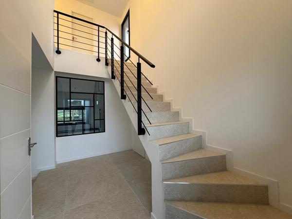 Maison 5 pièce(s) 4 chambre(s) 135 m²