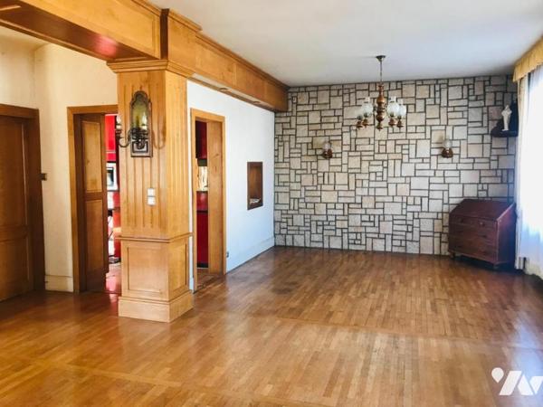 RIOZ Village avec toutes les commodités