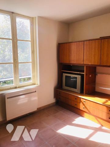 RIOZ Village avec toutes les commodités