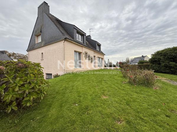 MOREAC - Maison familiale à vendre 5 chambres, sous-sol et son jardin de 700m²