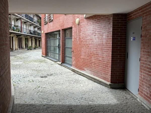 Bureau à louer à Paris (75011)