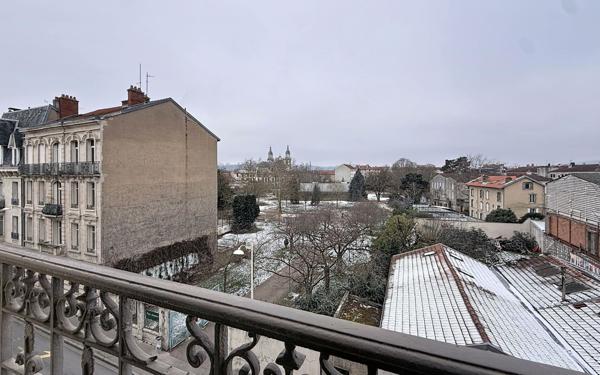 Appartement à louer    3 pièces • 83,15 m2 Nancy