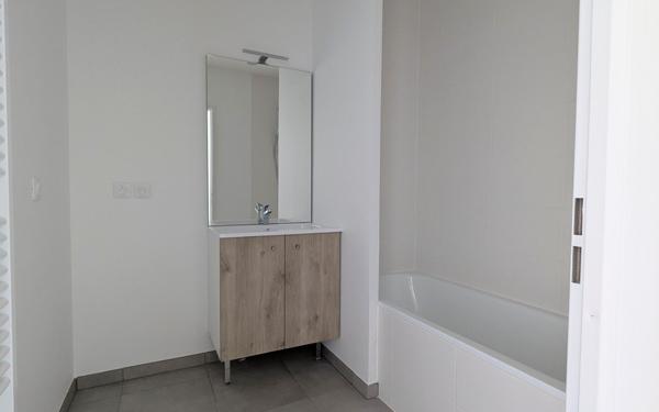 Maison à vendre    3 pièces • 65,90 m2 Messanges