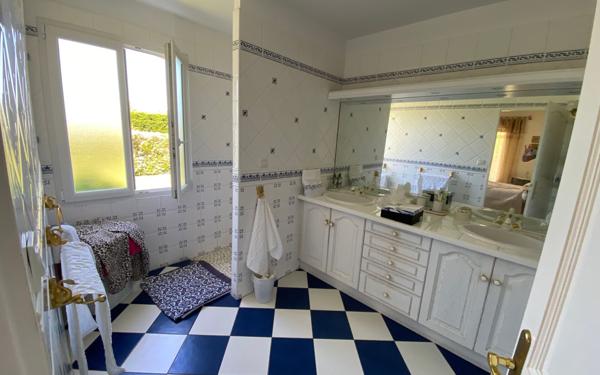 Maison à vendre    3 pièces •  Les Mathes