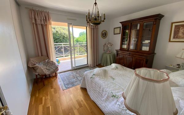 Maison à vendre    3 pièces •  Les Mathes