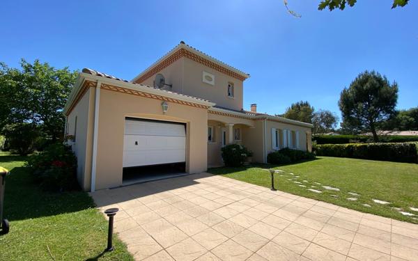 Maison à vendre    3 pièces •  Les Mathes