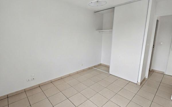 Appartement à vendre    2 pièces • 41 m2 Launaguet