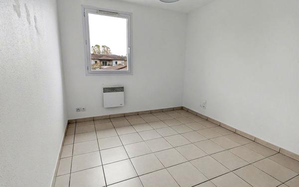 Appartement à vendre    2 pièces • 41 m2 Launaguet