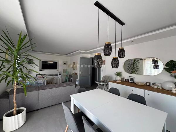 Vente                                                      Appartement
                        
                     3 pièces                      70 m2                     à Colmar