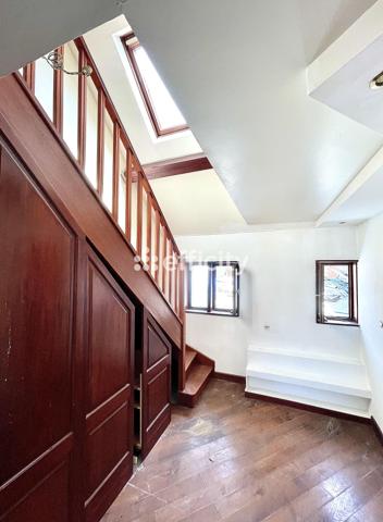 Maison
         9 pièces
        - 220 m² Exclusivité 1 071 000 € *