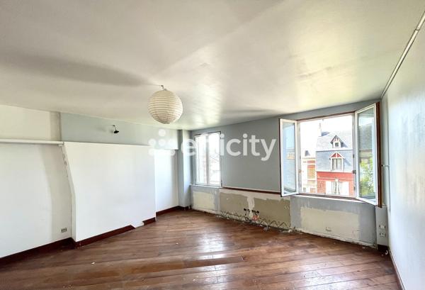 Maison
         9 pièces
        - 220 m² Exclusivité 1 071 000 € *