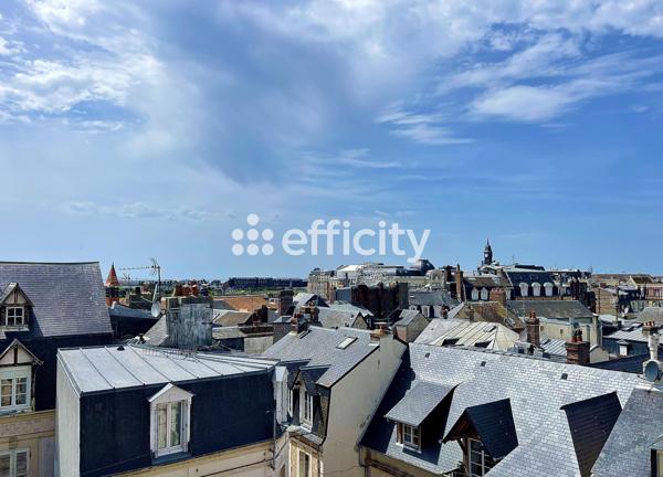 Maison
         9 pièces
        - 220 m² Exclusivité 1 071 000 € *