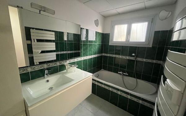 Maison à vendre    3 pièces • 65 m2 Six-Fours-les-Plages