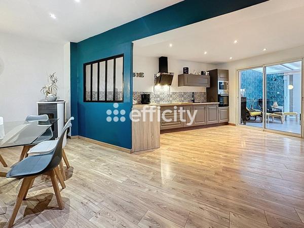 Maison
         6 pièces
        - 170 m²