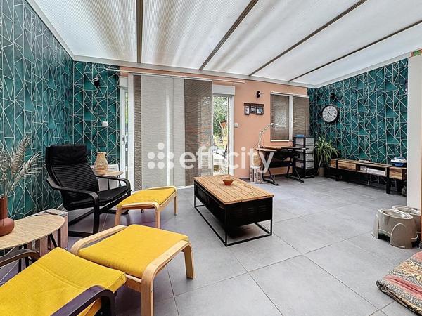Maison
         6 pièces
        - 170 m²
