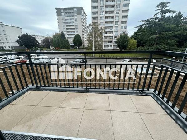 Location Appartement 3 pièces 65.2 m² - 9 RUE RAYMOND LOUVIOT Neuilly Plaisance 93360