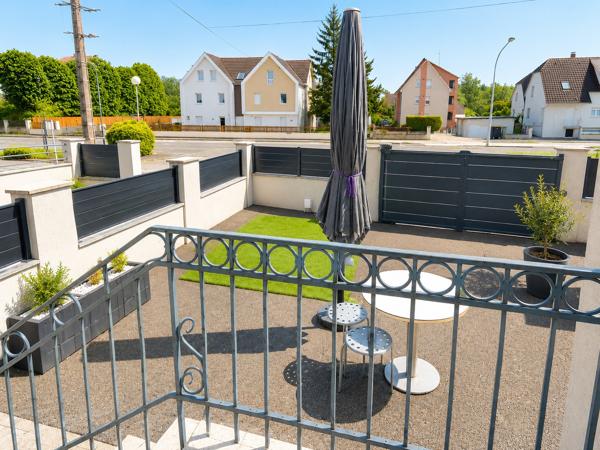 Immeuble
         9 pièces
        - 195 m² Exclusivité 495 000 € *