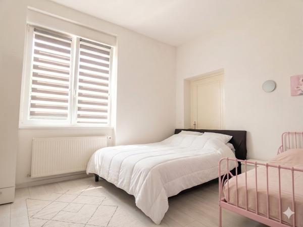 Immeuble
         9 pièces
        - 195 m² Exclusivité 495 000 € *