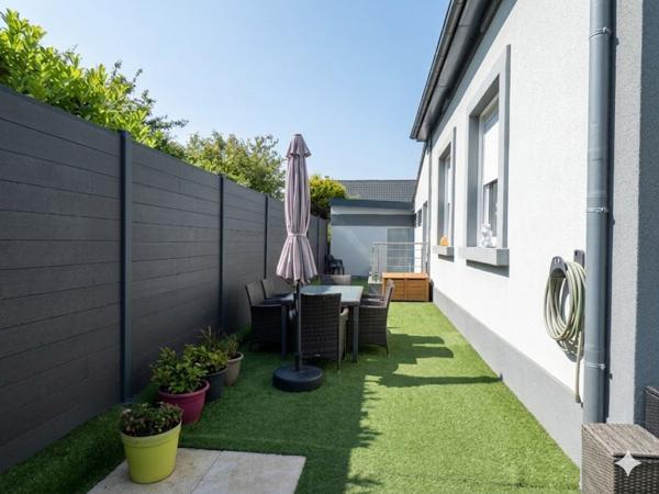 Immeuble
         9 pièces
        - 195 m² Exclusivité 495 000 € *