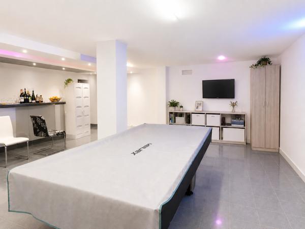 Immeuble
         9 pièces
        - 195 m² Exclusivité 495 000 € *