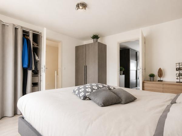 Immeuble
         9 pièces
        - 195 m² Exclusivité 495 000 € *