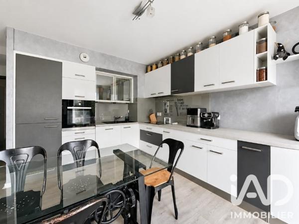 Maison à vendre 5 pièces 103 m² Reignier-Ésery