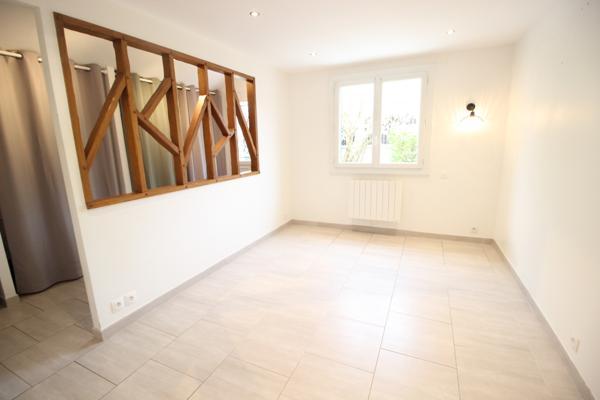 Brunoy (91800) Brunoy : maison 4 chambres + bureau – jardin & véranda – proche forêt