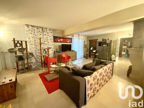 Maison traditionnelle 6 pièces de 214 m² à Romorantin-Lanthenay (41200)