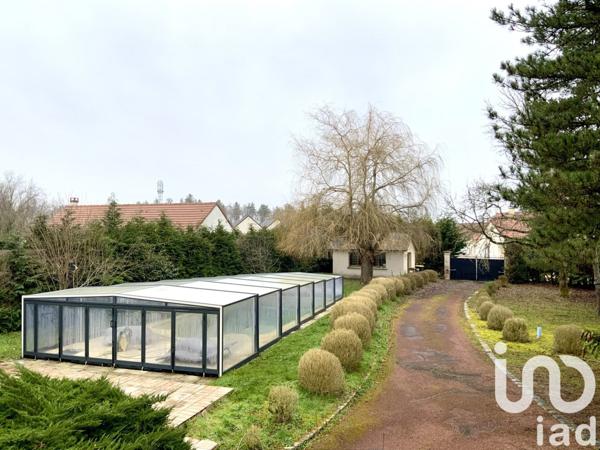 Maison traditionnelle 6 pièces de 214 m² à Romorantin-Lanthenay (41200)