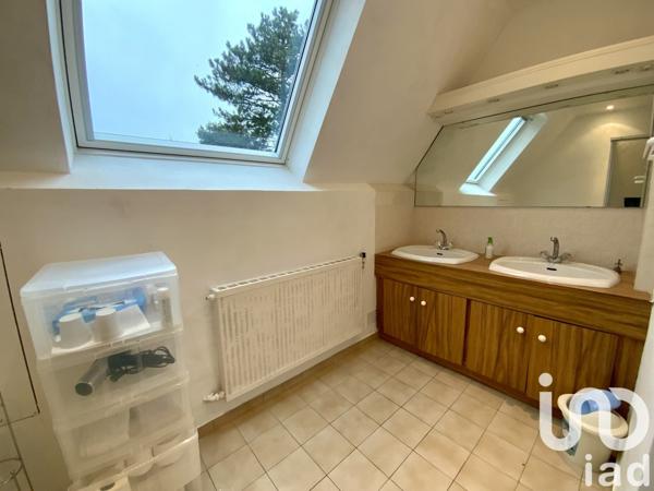 Maison traditionnelle 6 pièces de 214 m² à Romorantin-Lanthenay (41200)