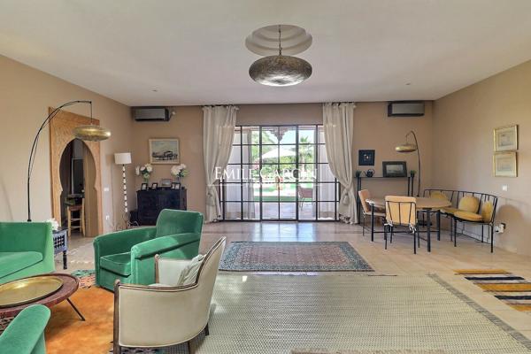 À vendre maison de campagne sur la route de Fès à Marrakech