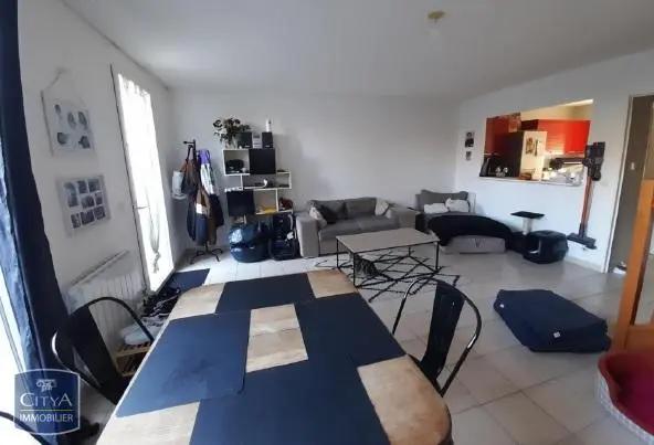 Maison à louer 4 pièces 74.8m² Saint-Benoît (86280)