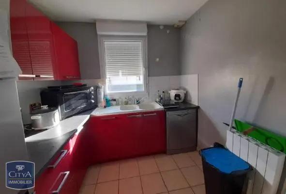 Maison à louer 4 pièces 74.8m² Saint-Benoît (86280)