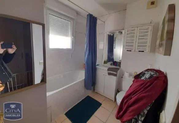 Maison à louer 4 pièces 74.8m² Saint-Benoît (86280)