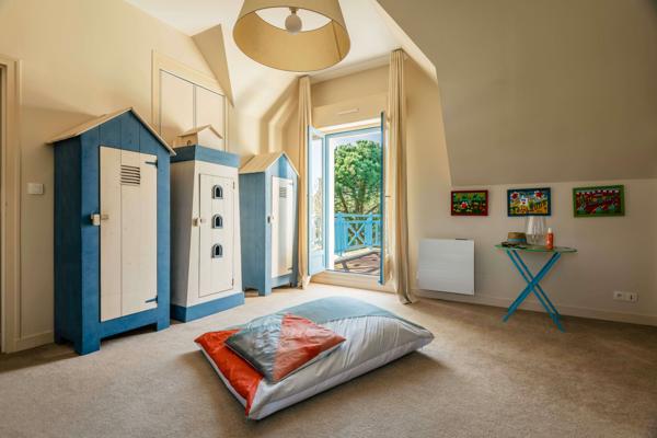 Maison familiale proche de la plage à Saint-Malo avec vues vers la mer