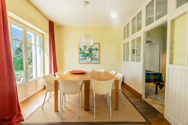 Maison familiale proche de la plage à Saint-Malo avec vues vers la mer