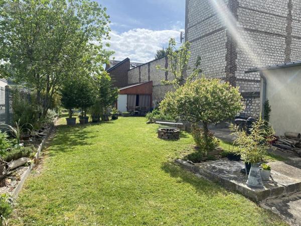 Maison à vendre à Caudebec-lès-Elbeuf en Seine-Maritime (76320), ref : 76025-183