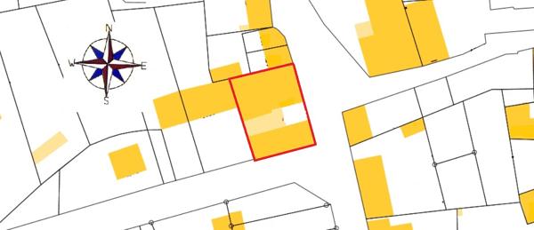 MORBIHAN, Méneac, Maison de village mitoyenne de 4 chambres avec un fort potentiel