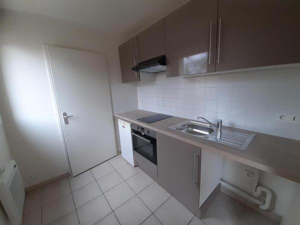 Appartement à louer 2 pièces 53.6m²