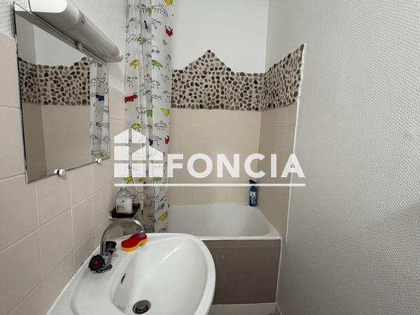 Location Appartement 3 pièces 39.66 m² - 25 RUE BEAUVAU Nancy 54000