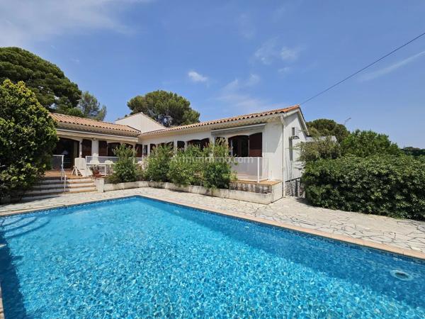 Vente                                                      Villa
                        
                     5 pièces                      140 m2                     à Saint-Raphaël