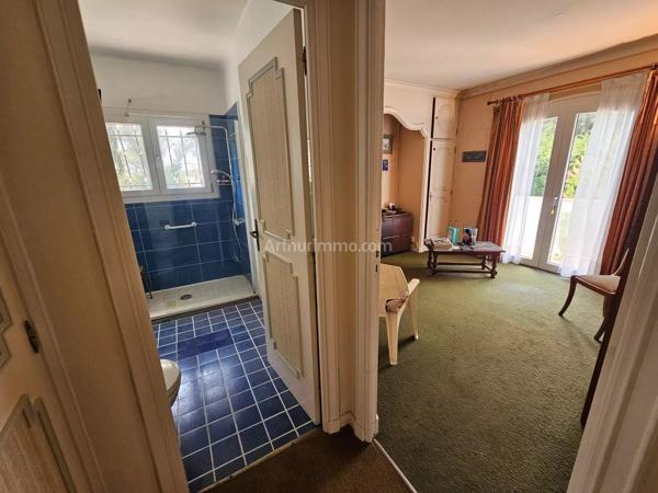 Vente                                                      Villa
                        
                     5 pièces                      140 m2                     à Saint-Raphaël