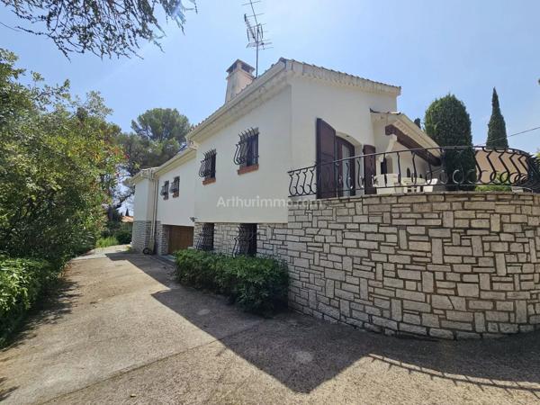 Vente                                                      Villa
                        
                     5 pièces                      140 m2                     à Saint-Raphaël