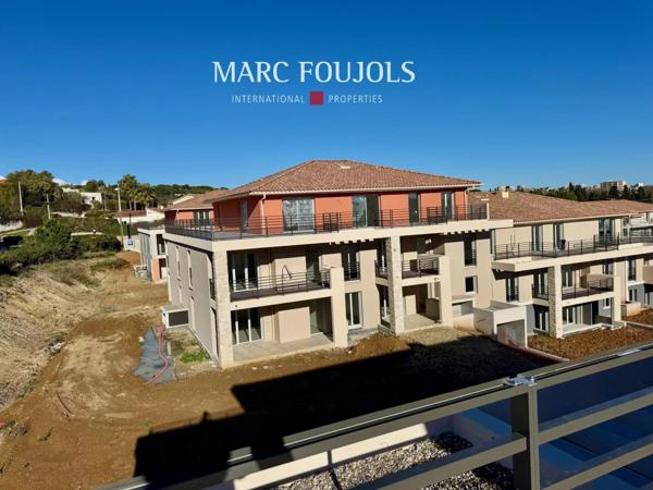 Vallauris/Golfe Juan 3 pièces avec grande terrasse, 2 parkings et piscine