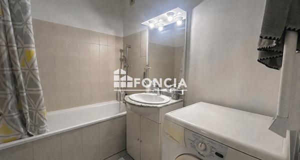 Location Appartement meublé 3 pièces 70 m² - Lyon 69008