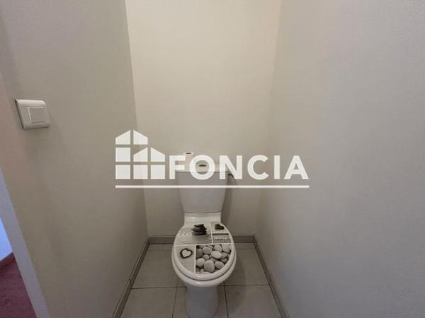 Location Appartement 4 pièces 75.4 m² - 12 BIS AVENUE DE LA LIBERATION Villemandeur 45700