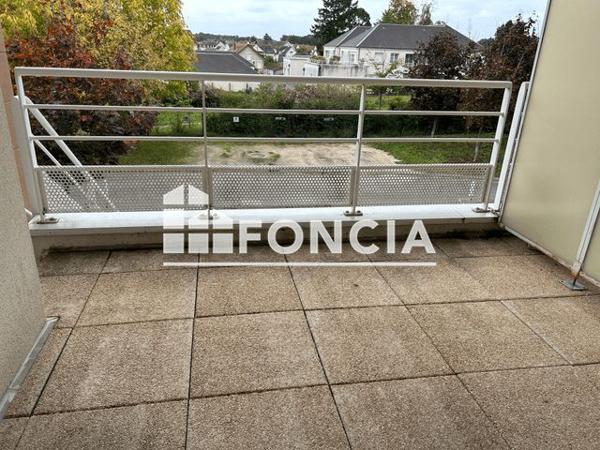 Location Appartement 4 pièces 75.4 m² - 12 BIS AVENUE DE LA LIBERATION Villemandeur 45700