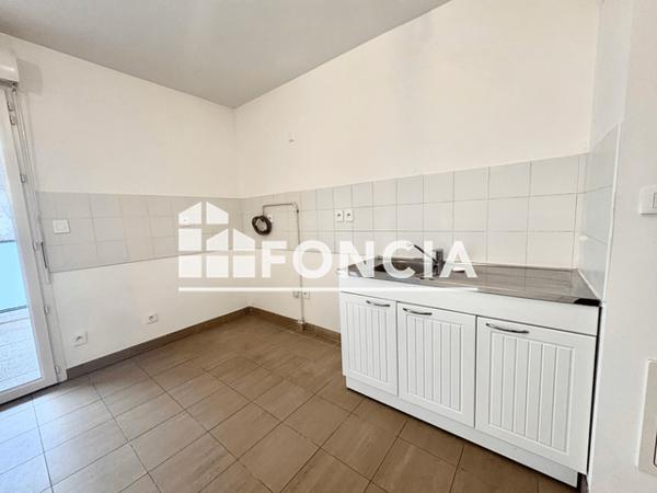 Location Appartement 3 pièces 60.6 m² - 70 BOULEVARD BAUCHIERE Toulon 83000