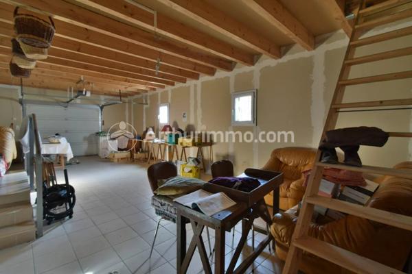 Vente Maison 4 pièces 120 m2 à Saint-Sulpice-la-Pointe