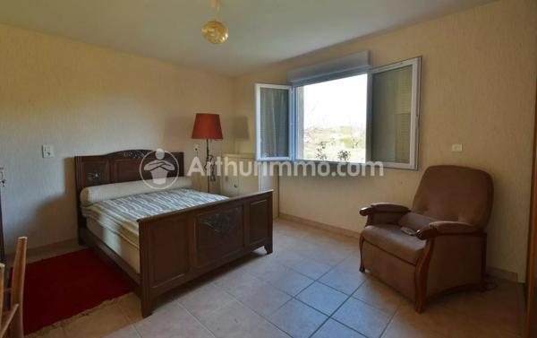 Vente Maison 4 pièces 120 m2 à Saint-Sulpice-la-Pointe